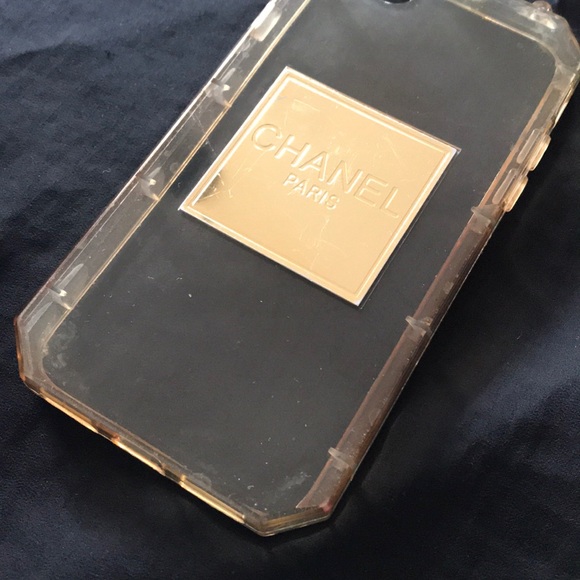 Rare Chanel 5 IPhone case with chain - Picture 9 of 16